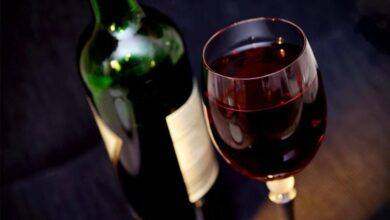 vin til middagsselskab